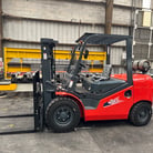 Horizon 5 Ton Forklift — photo 1