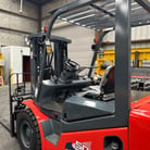 Horizon 5 Ton Forklift — photo 3