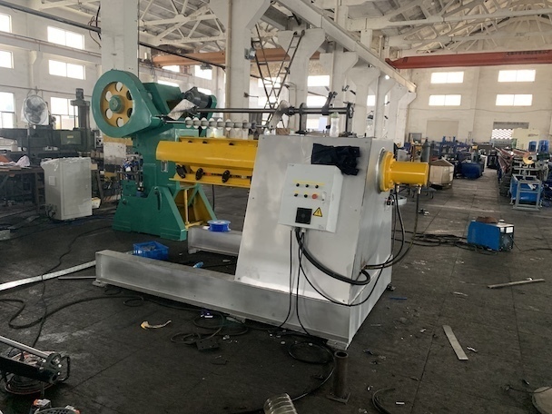 10,000 lb Recoiler With Drag Line