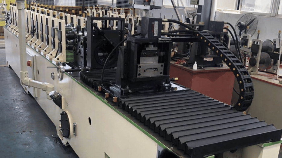 Roller Shutter Door Machine