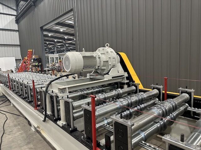 1" Metal-Deck Roll Forming Machine In Orlando, USA