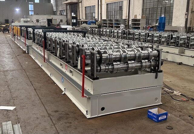 0.6” Metal Form Deck Roll Forming Machine