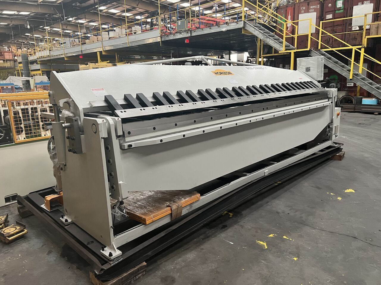 What is the difference between roll forming and brake press?